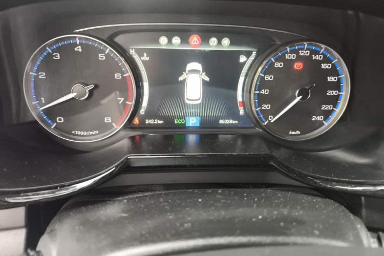 Used GAC Trumpchi GS7 2017 320T Two-Wheel-Drive Luxury Smart Connectivity Model
