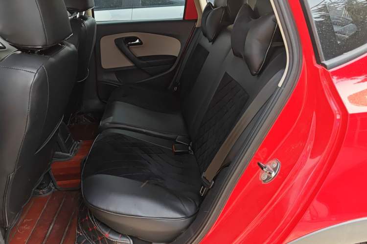 Used Volkswagen Polo 2012 1.6L Cross Polo Automatic Transmission