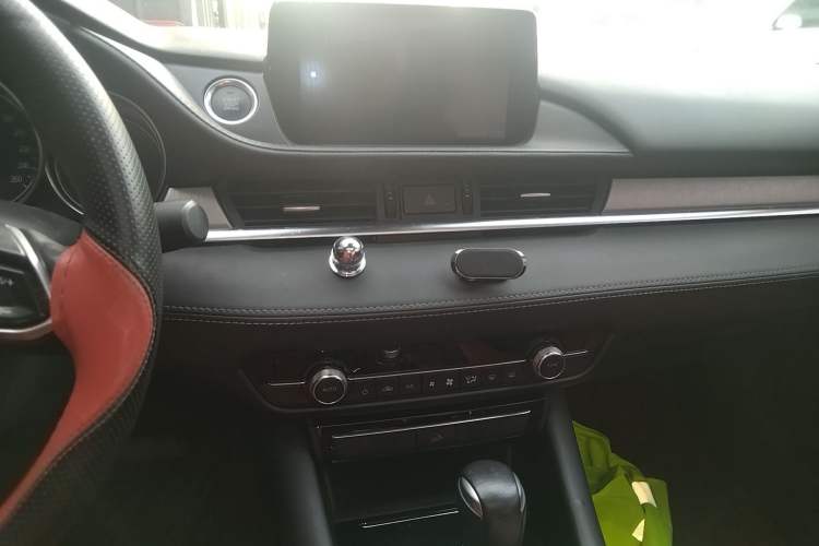 Used Mazda Atenza 2020 2.0L Blue Sky Luxury Edition Audio And AC Panel