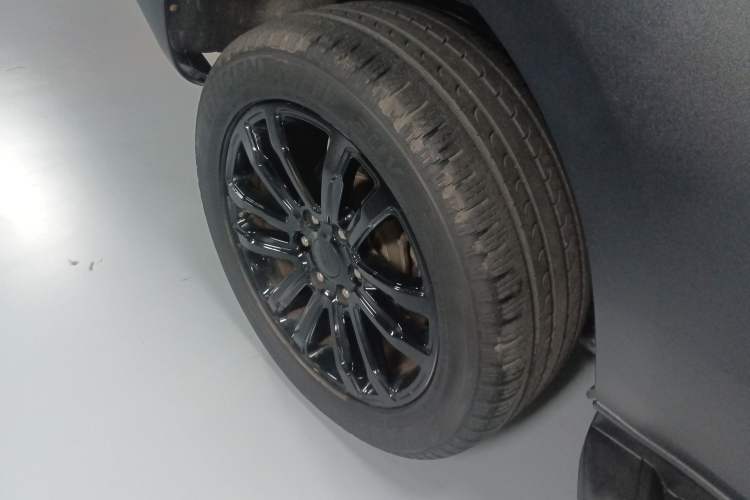 Used Ford Everest 2020 Sport Edition 2.3T Gasoline Automatic 4x4 Flagship Model with 7 Seats