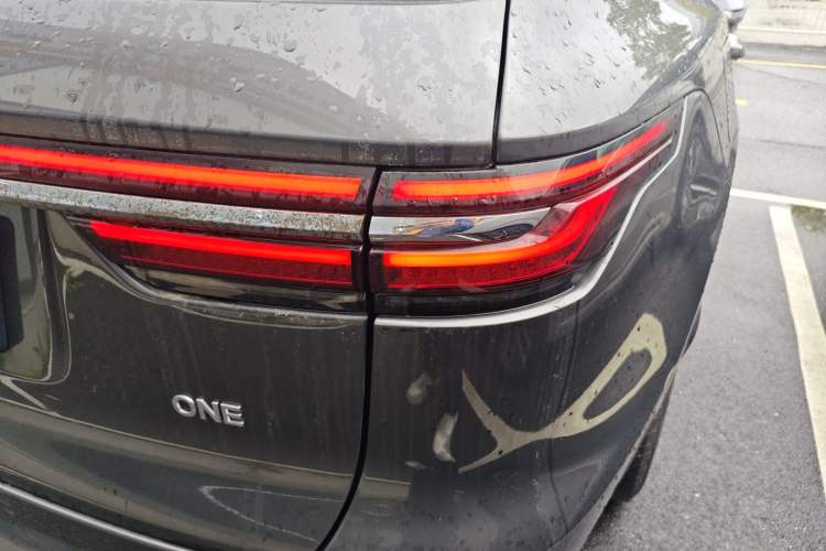 Used Li Auto ONE 2021 Extended-Range 6-Seater Version Right Rear Taillight