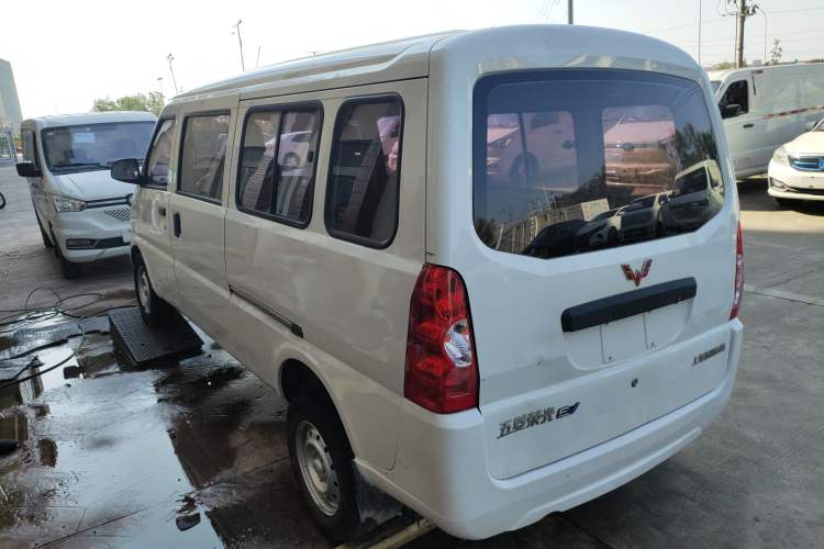 Used Wuling Rongguang EV 2020 Basic Version 7-Seater 300 km
