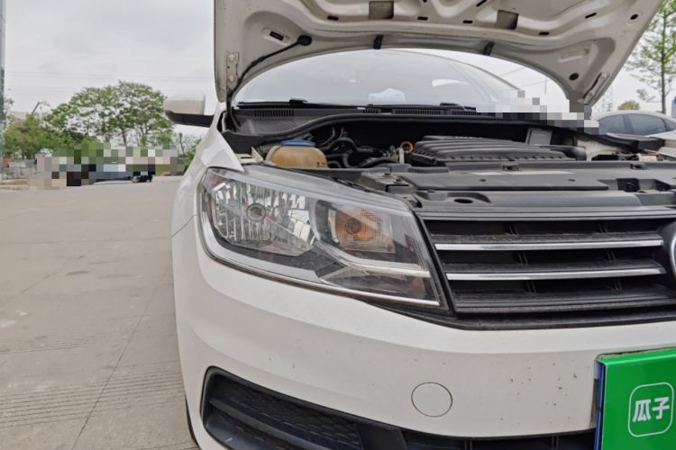 Used Volkswagen Santana 2016 1.6L Manual Fashion Edition Right Front Headlight