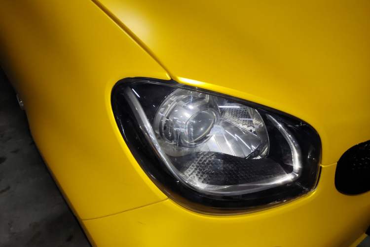 Used smart fortwo 2015 1.0L 52 kW Hardtop Passion Edition
