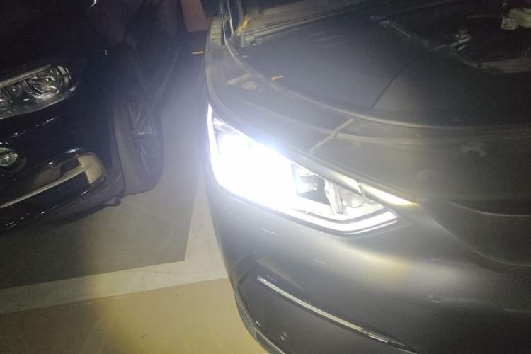 Used BYD Song PLUS New Energy 2021 EV Flagship Model Right Front Headlight