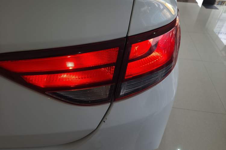 Used Hyundai Celesta 2018 1.6L Automatic GL Enjoyment Version China V Standard