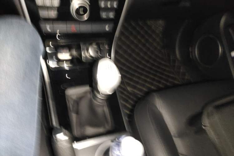 Used Haval H2 2016 Red Label 1.5T Manual Two-Wheel Drive Elite Model
