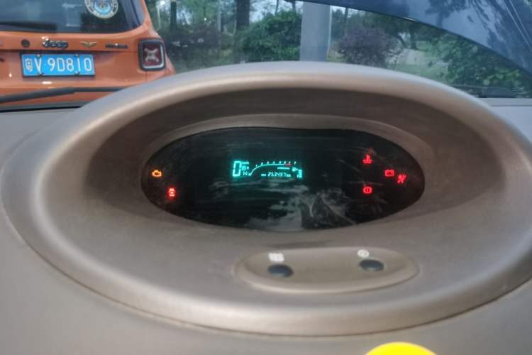 Used FAW Weile 2004 1.3L Automatic
