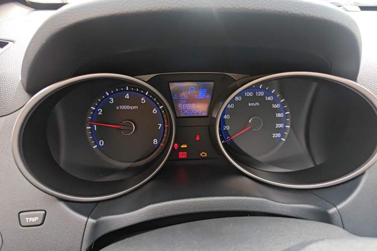 Used Hyundai ix35 2010 2.0L Automatic 4x4 Premium GLS Trim
