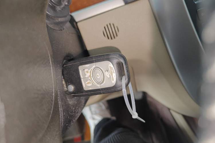 Used Buick Excelle 2013 1.5L Automatic Luxury Model Vehicle Key