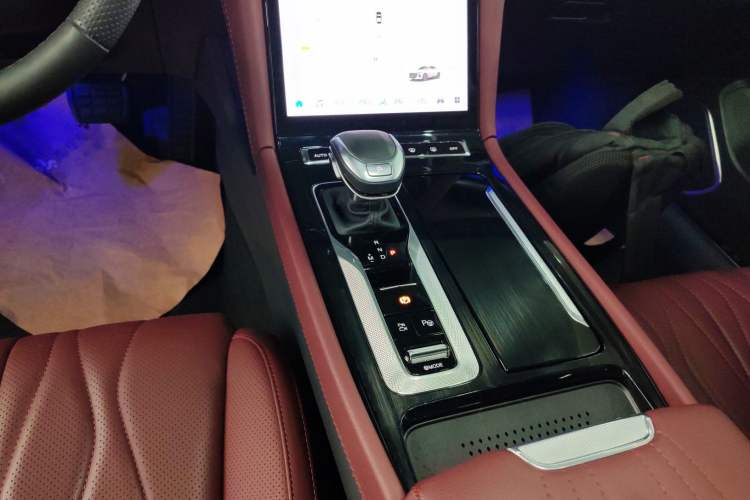 Used Hongqi H5 2023 2.0T Automatic Smart Connect Flagship Edition