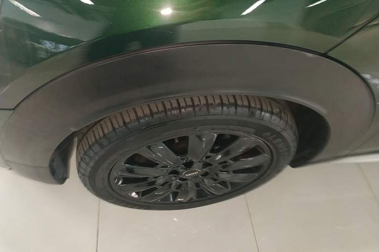 Used MINI Countryman 2017 1.5T COOPER ALL4 Left Front Wheel Hub