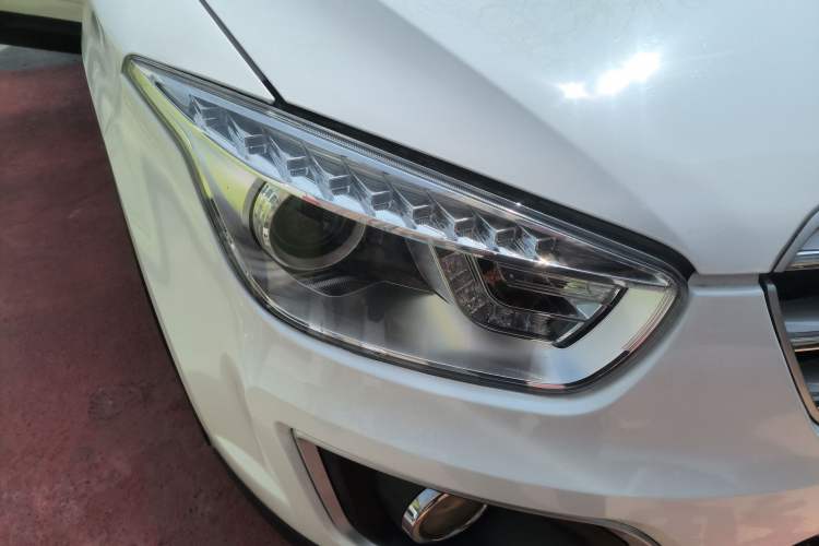 Used Bestune X80 2013 2.0L automatic luxury version