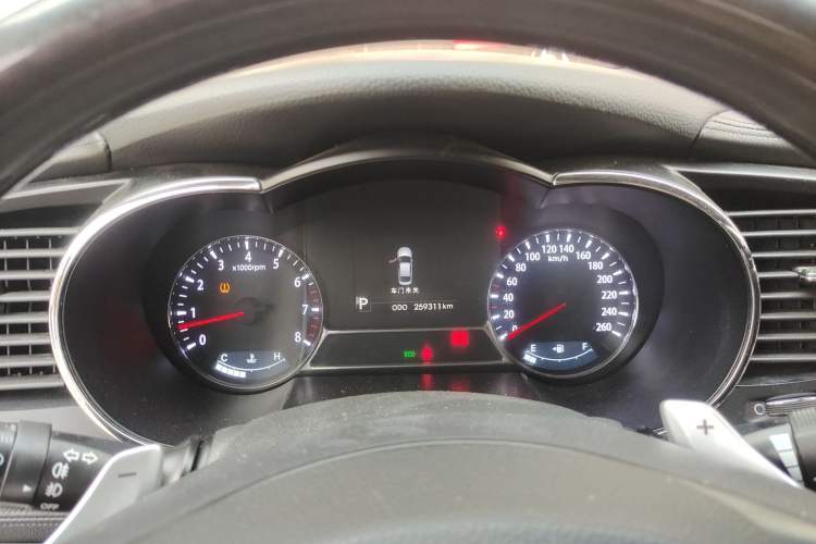 Used Kia K5 2011 2.0L Automatic Premium