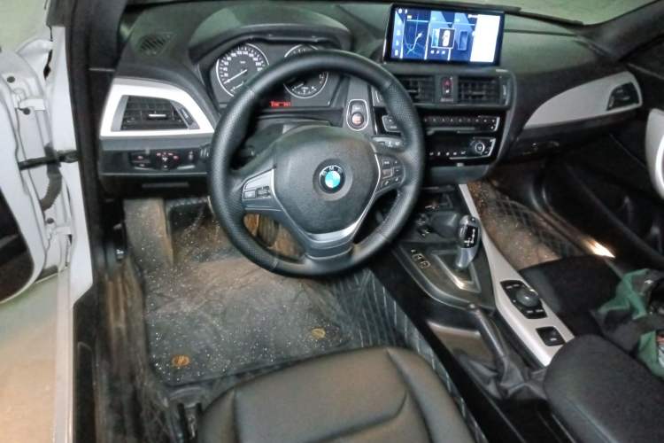 Used BMW 2 Series (Import) 2015 220i Convertible Coupe Leading Model