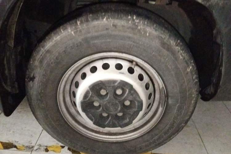 Used Iveco Eurocargo 2021 2.0T Manual Super-Rui Short Wheelbase Low-Roof Side-Hinged Door F1A
