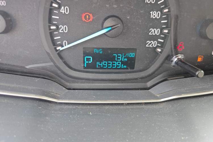 Used Ford Escort 2015 1.5L Automatic Comfort Edition Odometer Close Up