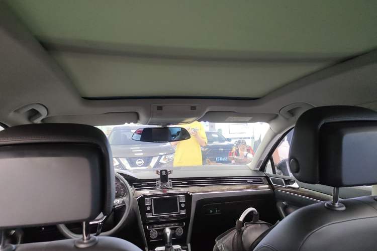 Used Volkswagen Magotan 2018 330TSI DSG Luxury Model