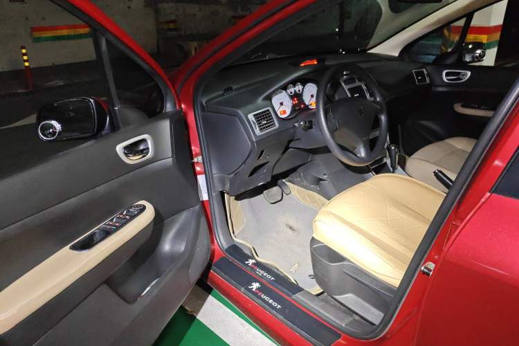 Used Peugeot 307 2010 Sedan 1.6L Automatic Comfort Edition
