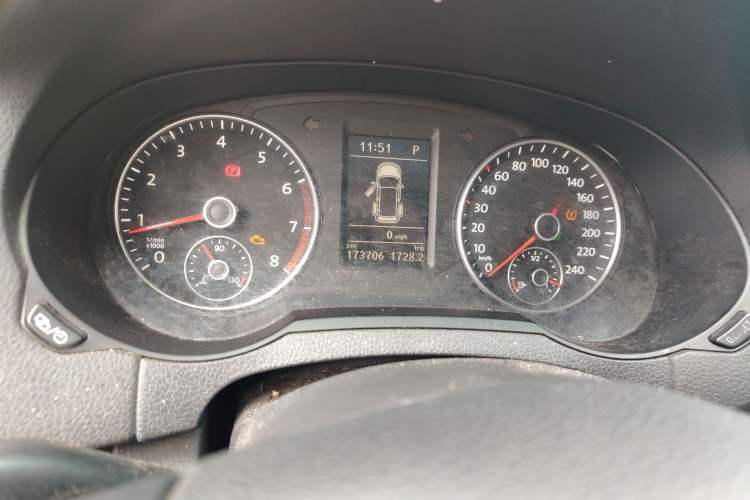 Used Volkswagen Sharan 2014 2.0 TSI Comfort Model
