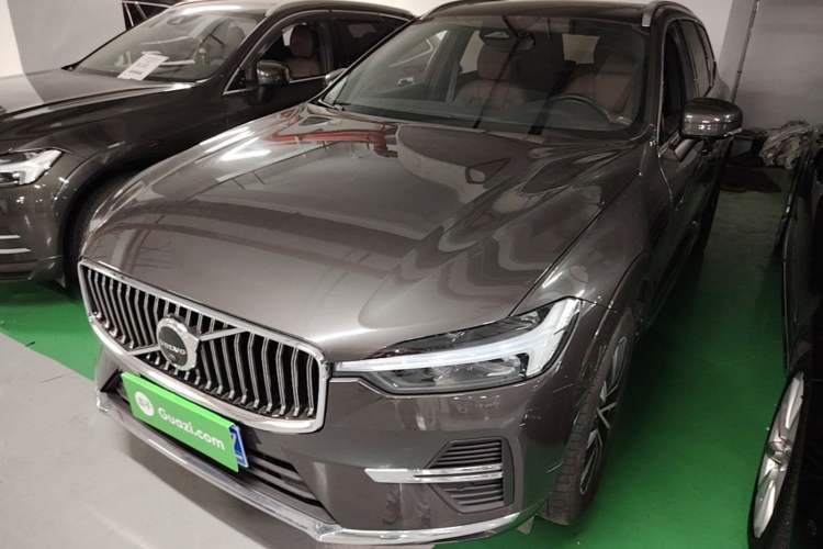 Used Volvo XC60 2023 B5 4x4 Smart Luxury Edition
