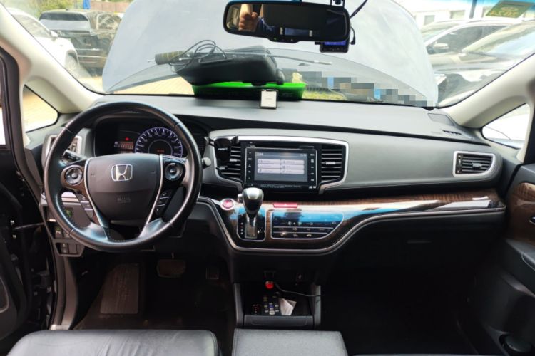 Used Honda Odyssey 2015 Revised Version 2.4L Supreme Edition
