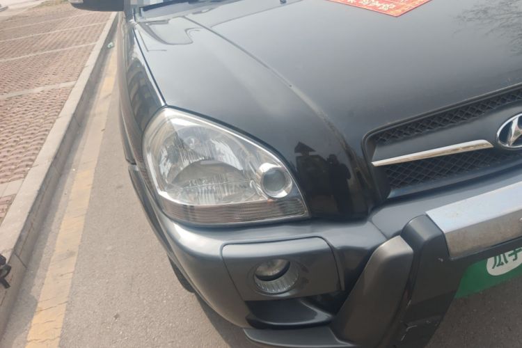 Used Hyundai Tucson 2009 2.0L Manual Two-Wheel Drive Fashion Edition
