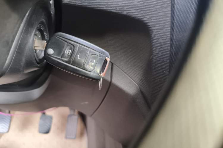 Used Wuling Hongguang 2015 1.5L S Basic Version China V Standard