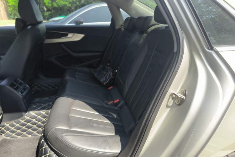 Used Audi A4L 2018 30th Anniversary Edition 40 TFSI Fashion Model