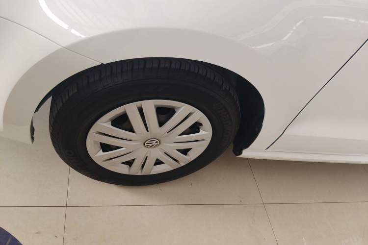 Used Volkswagen Polo 2016 1.4L Manual Fashion Model