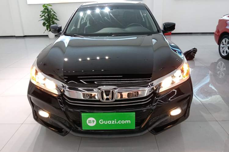 Used Honda Accord 2016 2.0L Comfort Edition Front