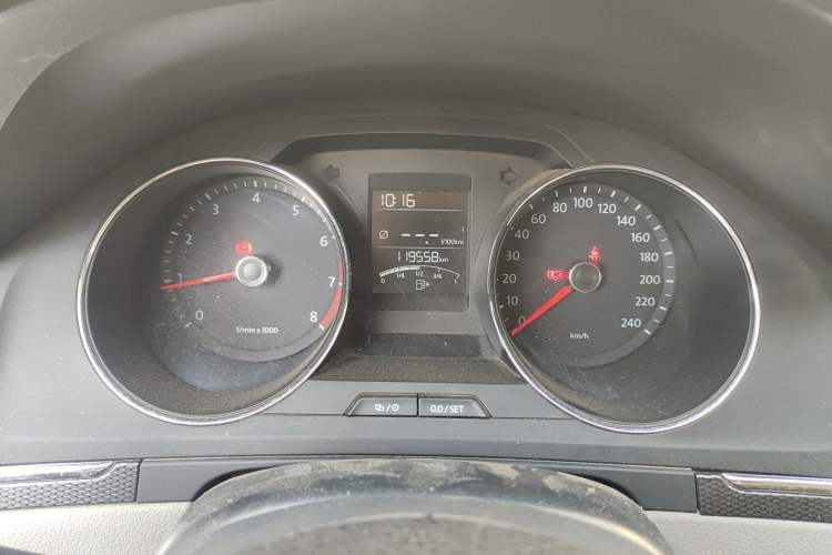 Used Volkswagen Bora 2015 Value Edition 1.6L Manual Fashionable Style