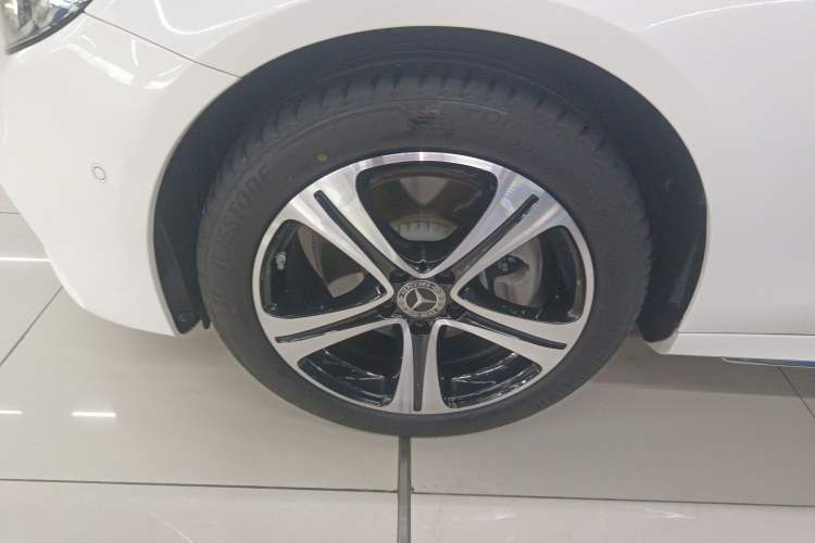 Used Mercedes-Benz E-Class 2020 Facelift E 260 L Sport Edition
