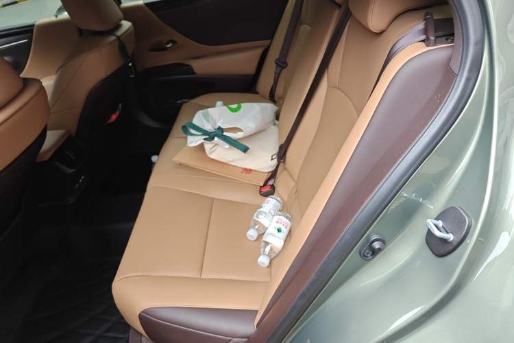 Used Lexus ES 2020 200 Excellence Edition