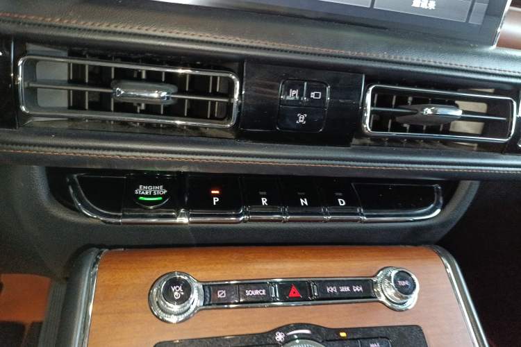 Used Lincoln Aviator 2020 3.0T V6 Four-Wheel Drive Premium Edition