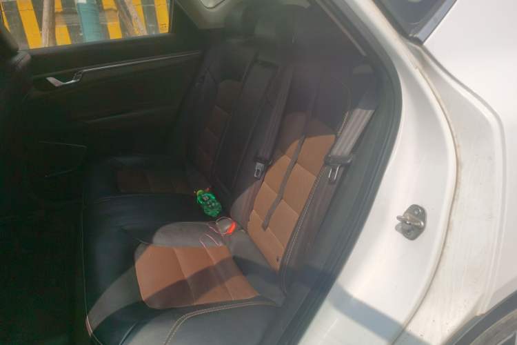 Used Geely Auto Emgrand GS 2016 Sport Edition 1.3T Automatic ZhenShang Model Left Rear Seat