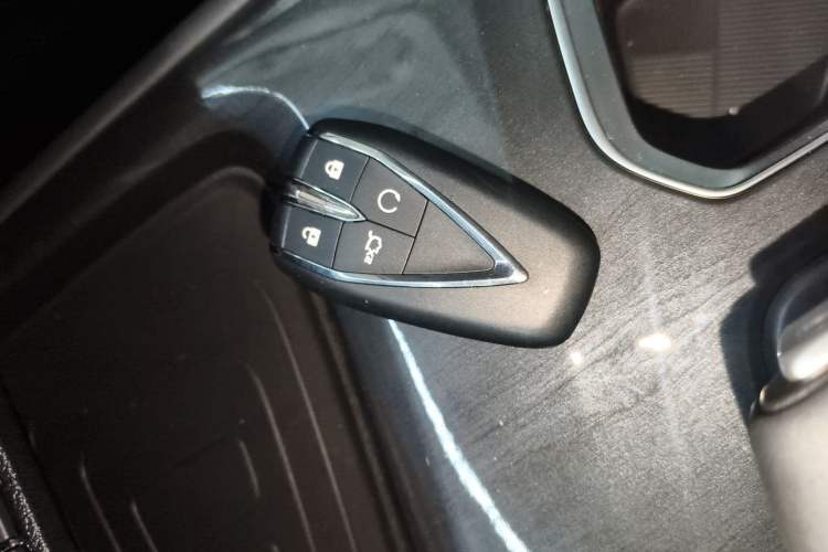 Used Changan CS75 2026 Model PRO 1.5T DCT Prestige 7-Seater