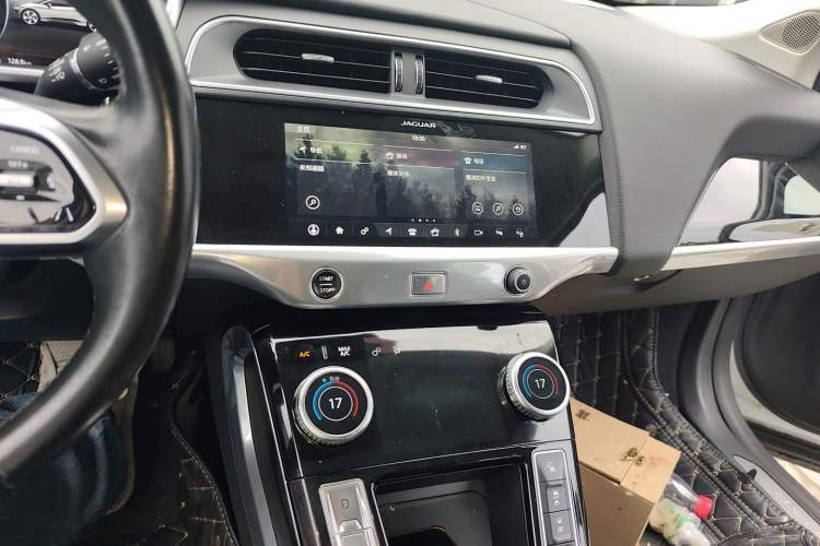 Used Jaguar I-PACE 2018 EV400 SE
