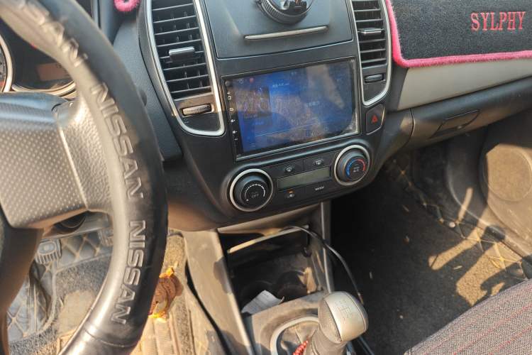 Used Nissan Sylphy 2016 Classic 1.6XE Manual Leading Edition Audio And AC Panel