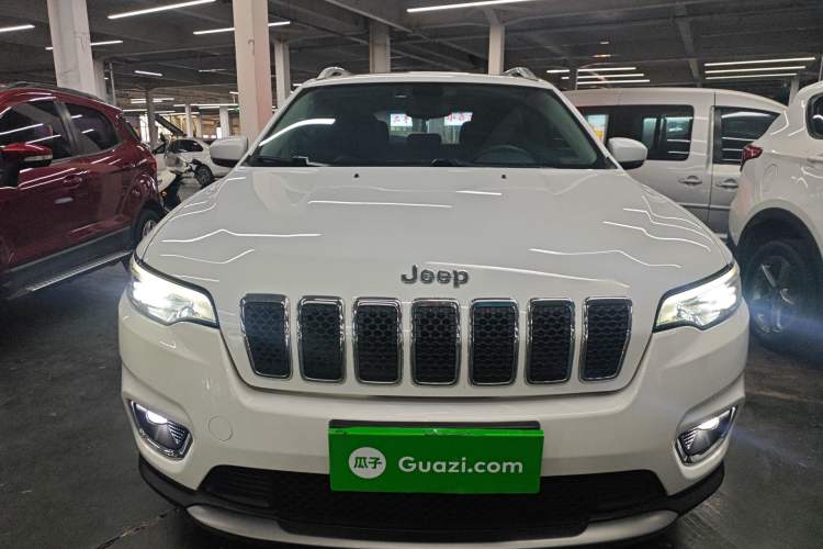 Used Jeep Cherokee 2019 2.0T Two-Wheel Drive Smart Enjoyment Version China VI