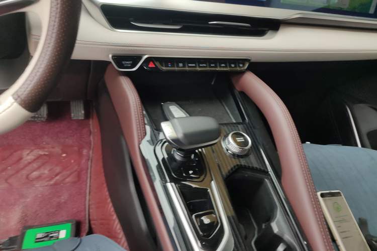 Used Geely Auto Monjaro L 2021 2.0TD DCT EVO Two-Wheel Drive Prestige Version Gear Lever