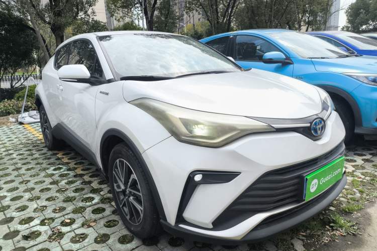 Used Toyota IZOA 2021 Dual-Motor 2.0L Yichi Edition

