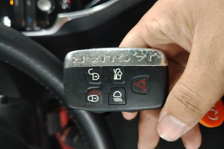 Used Jaguar XFL 2020 XFL 2.0T P200 Two-Wheel-Drive Elite Edition Interior 1