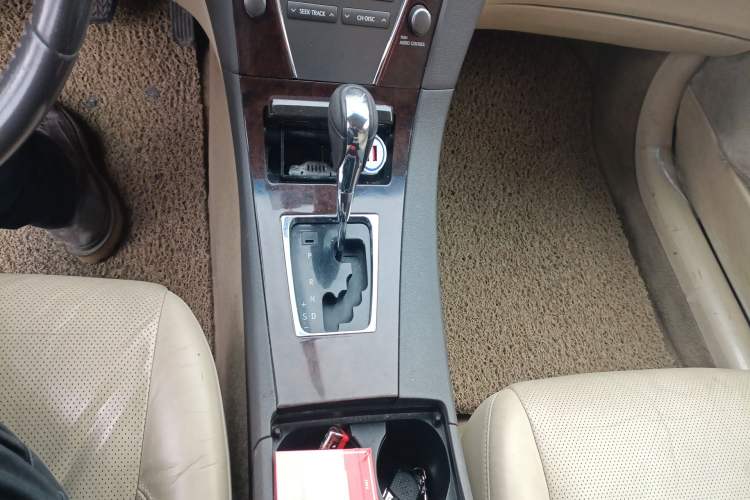 Used Lexus ES 2010 240 Elegant Edition Gear Lever