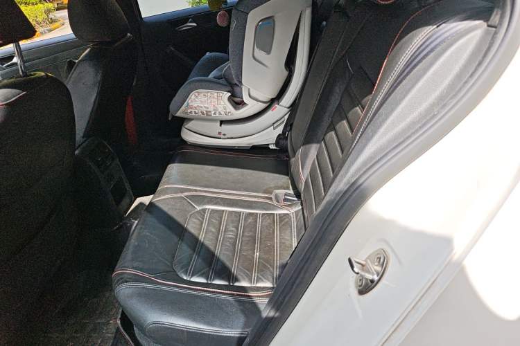 Used Volkswagen Sagitar 2013 2.0 TSI GLI Left Rear Seat