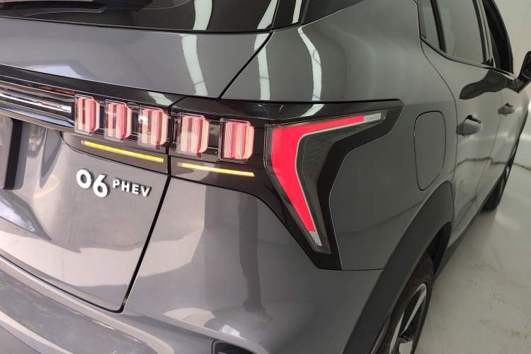 Used Lynk & Co 06 EM-P 2020 PHEV Plus Exterior 3