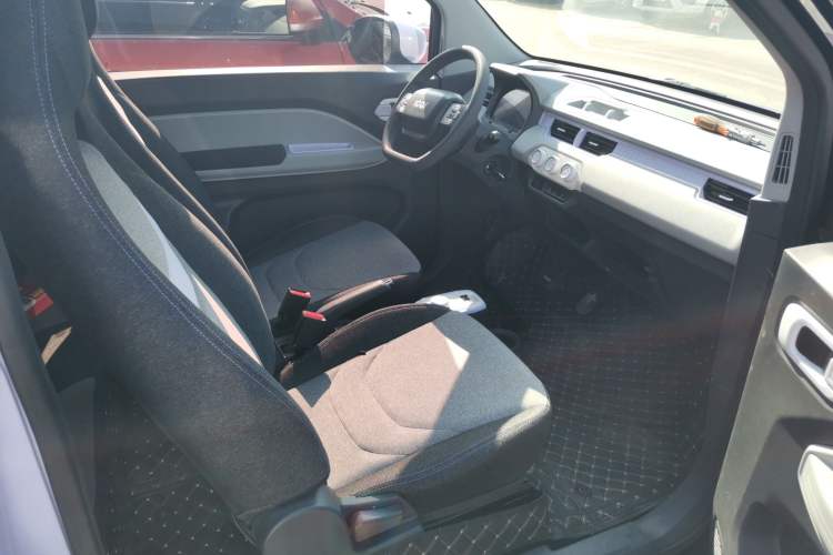 Used Chery New Energy QQ Ice Cream 2022 170km Sundae Phosphate Lithium-Ion