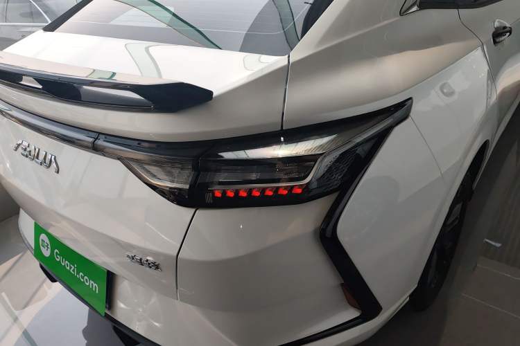 Used Dongfeng Aeolus Yixuan 2023 1.5L Automatic Glory Edition Right Rear Taillight