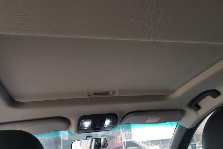 Used Luxgen U6 SUV 2017 1.8T Fashion-Upgraded Model Headliner