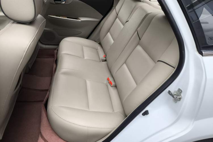 Used Buick Excelle 2015 1.5L Automatic Classic Model
